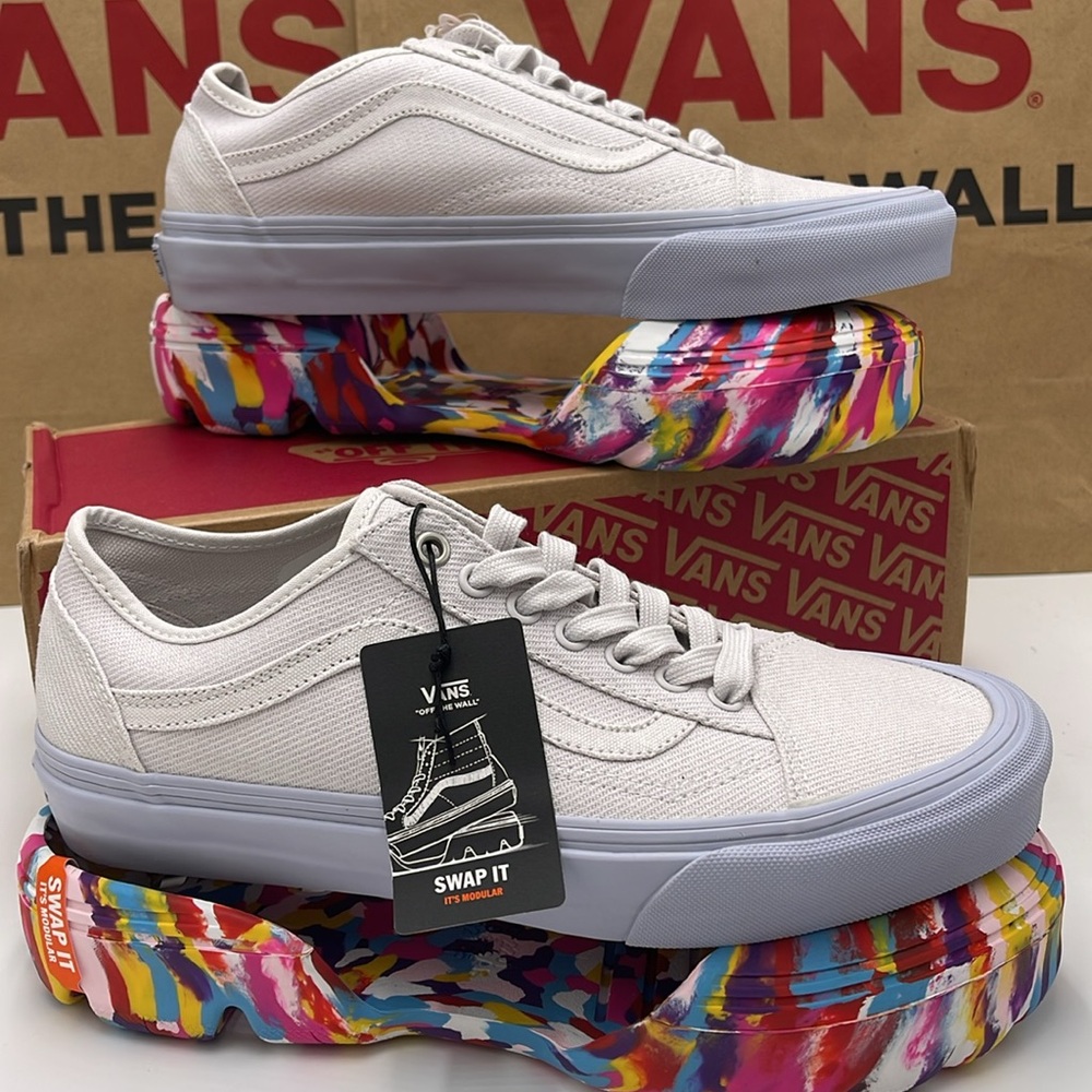 Vans WMNS White Sneakers Colorful Sole Old Skool Tape
Rainbow Swirl Nimbus Cloud - Picture 14 of 17